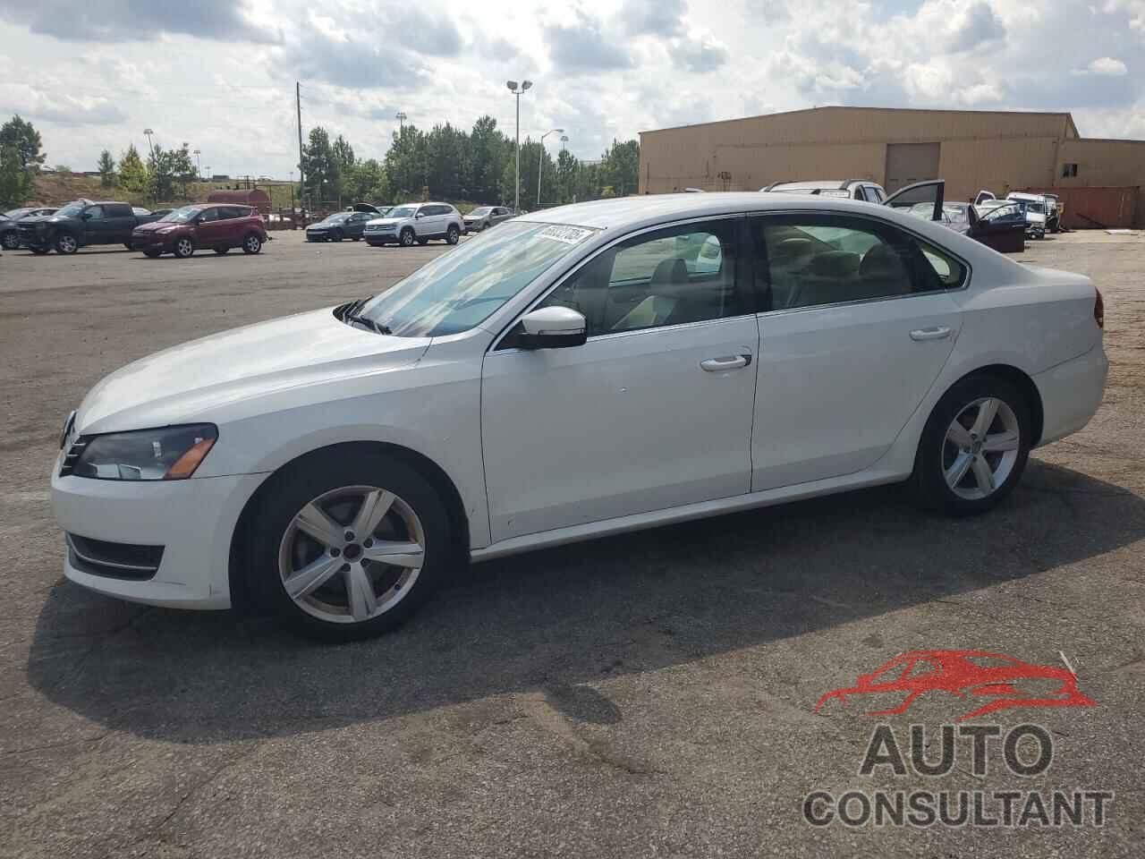 VOLKSWAGEN PASSAT 2013 - 1VWBP7A33DC041066