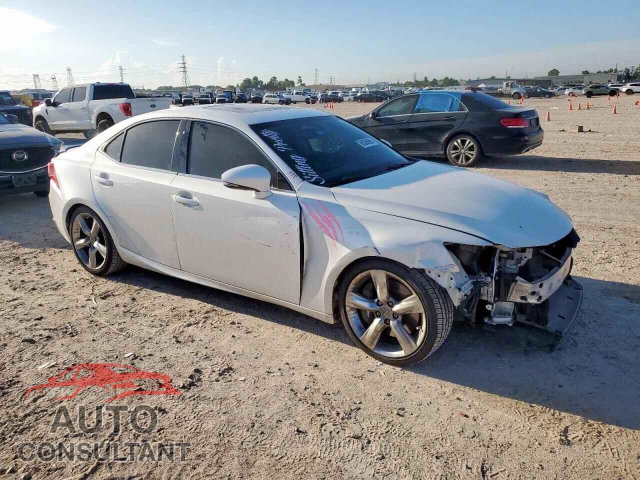 LEXUS IS 2014 - JTHBE1D25E5014352