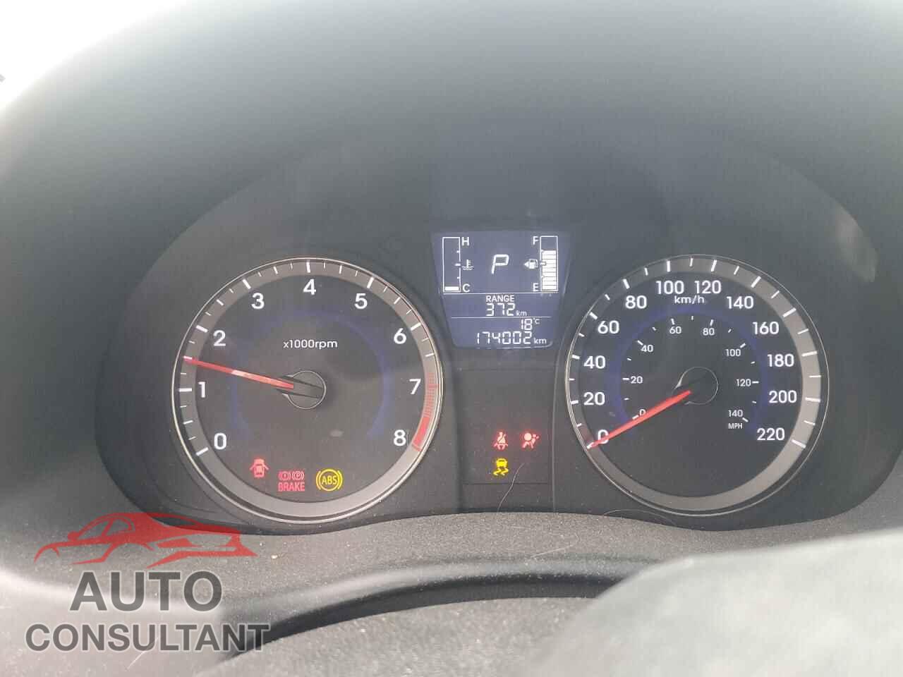 HYUNDAI ACCENT 2016 - KMHCT5AE4GU261237