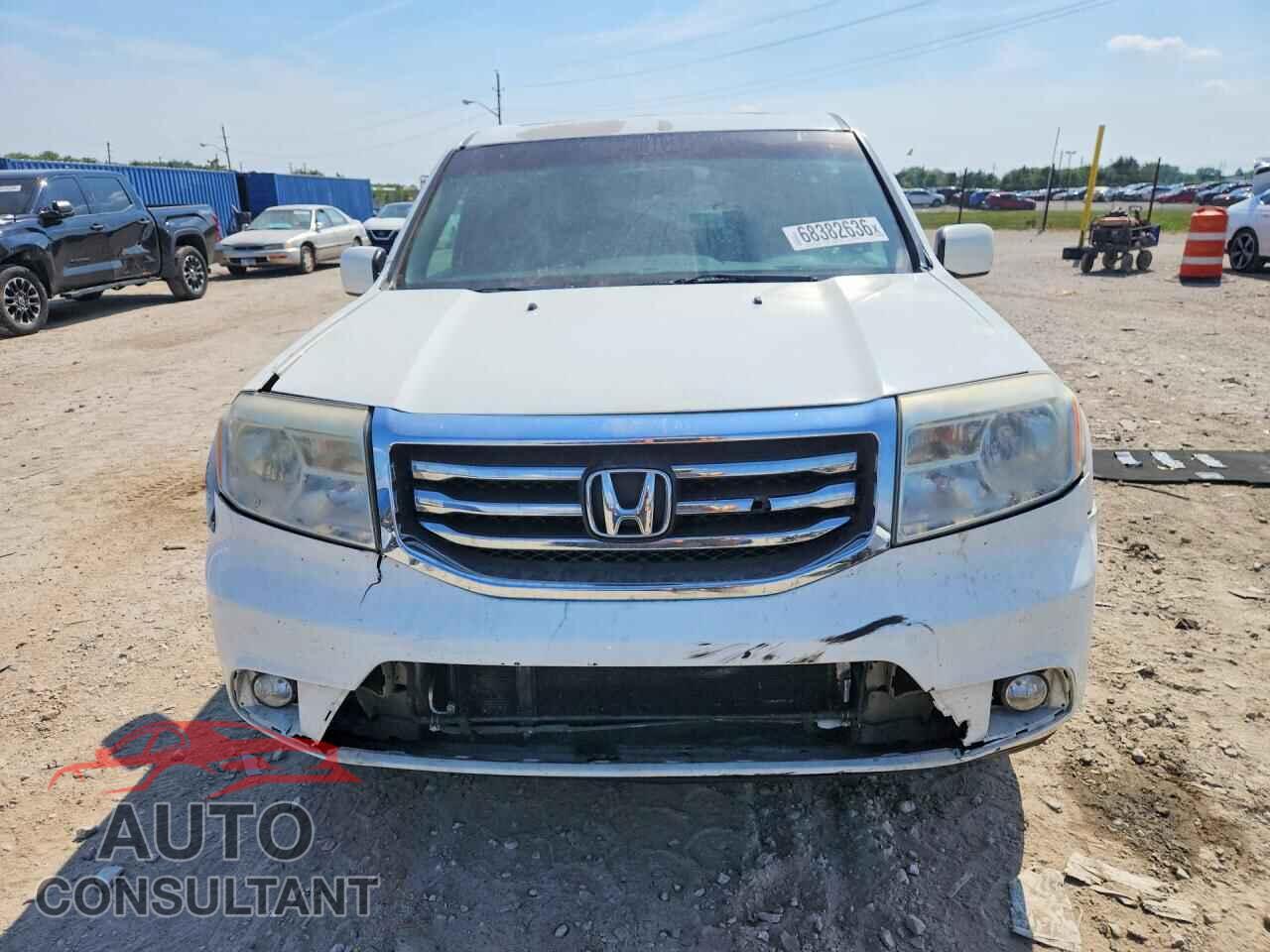 HONDA PILOT 2013 - 5FNYF4H51DB016322