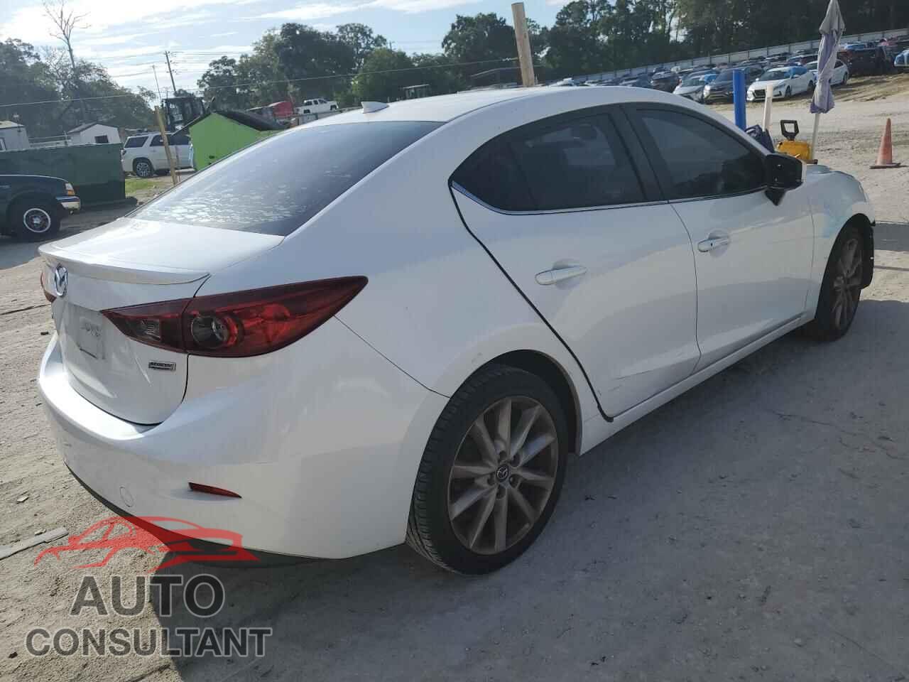 MAZDA 3 2017 - 3MZBN1V77HM132166