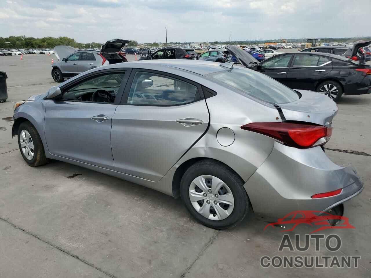 HYUNDAI ELANTRA 2016 - 5NPDH4AE8GH759858