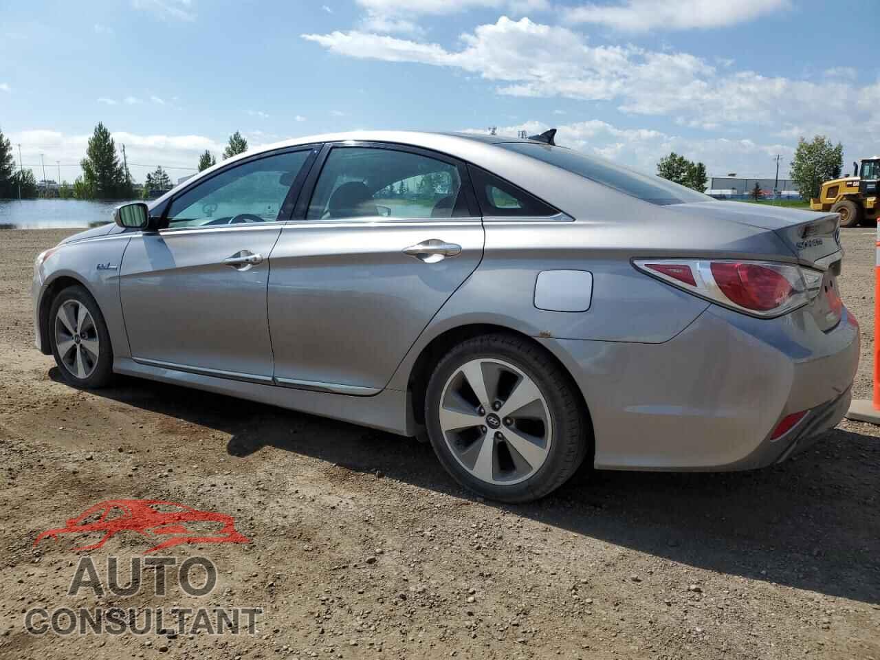 HYUNDAI SONATA 2012 - KMHEC4A41CA022122