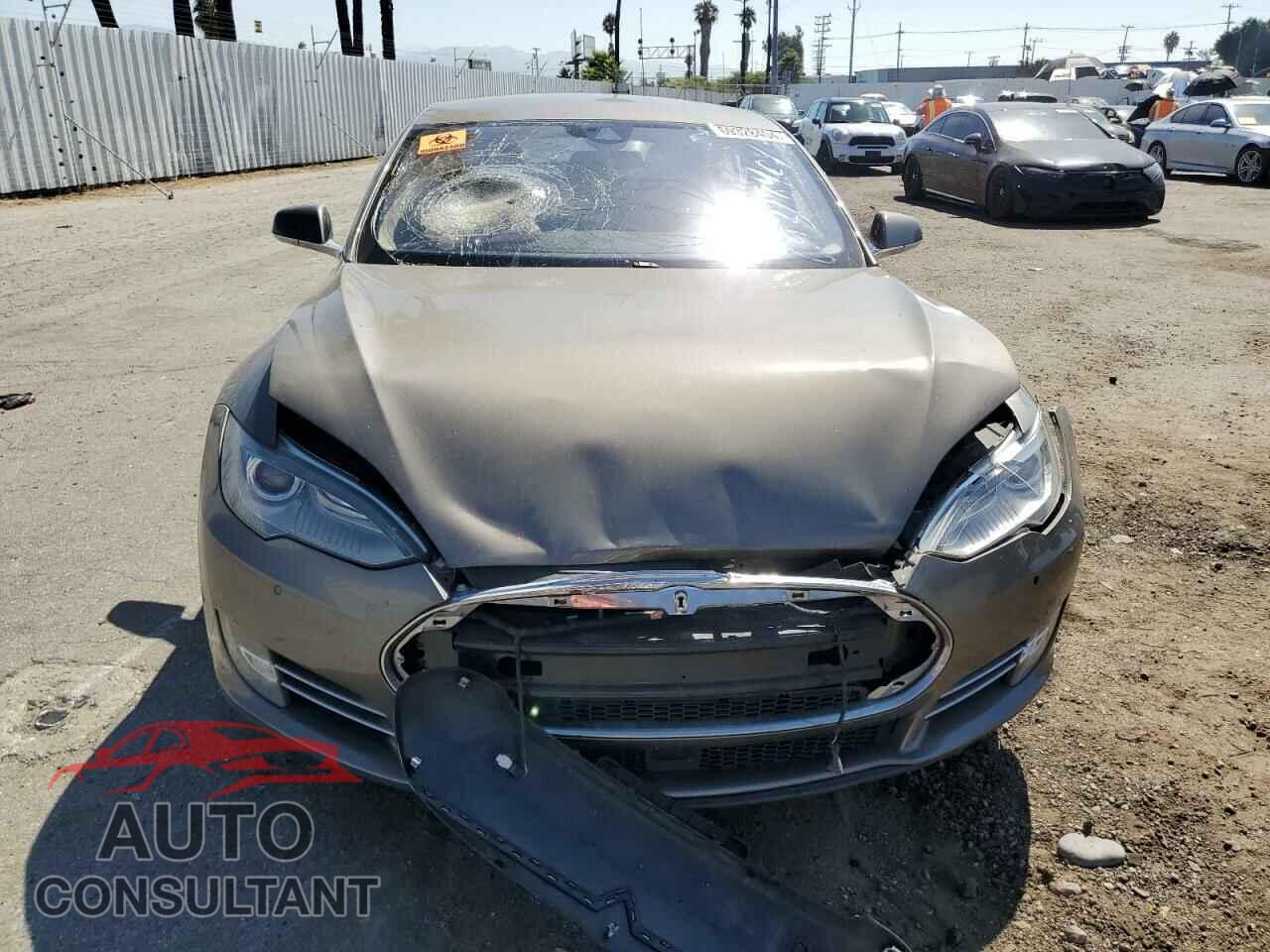 TESLA MODEL S 2016 - 5YJSA1E1XGF131400