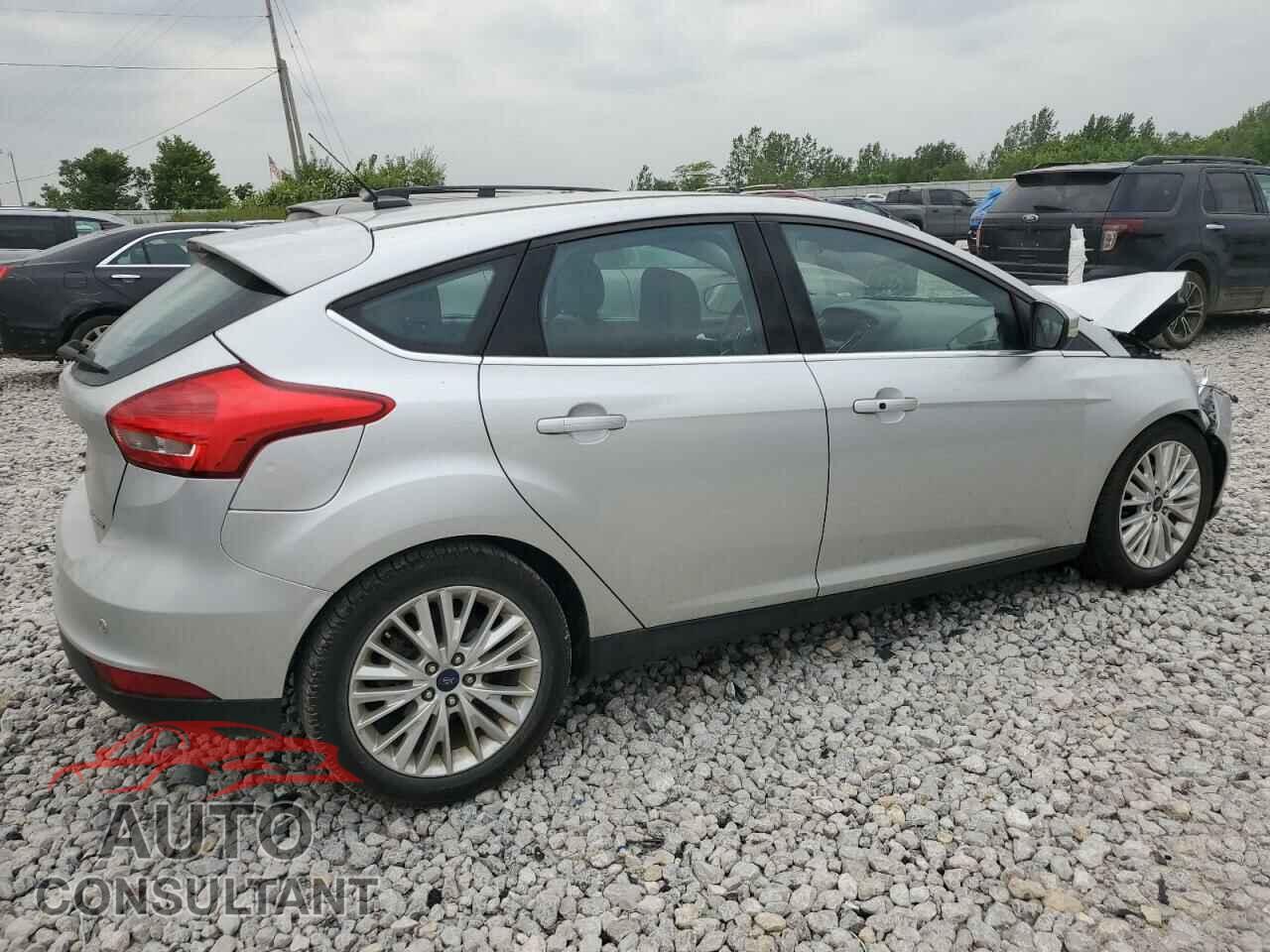 FORD FOCUS 2017 - 1FADP3N20HL320461