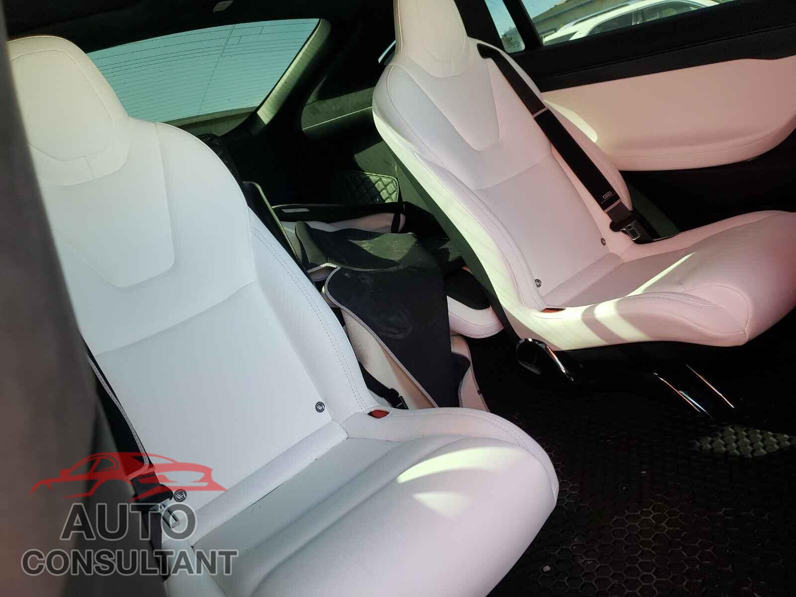 TESLA MODEL X 2020 - 5YJXCBE48LF298445