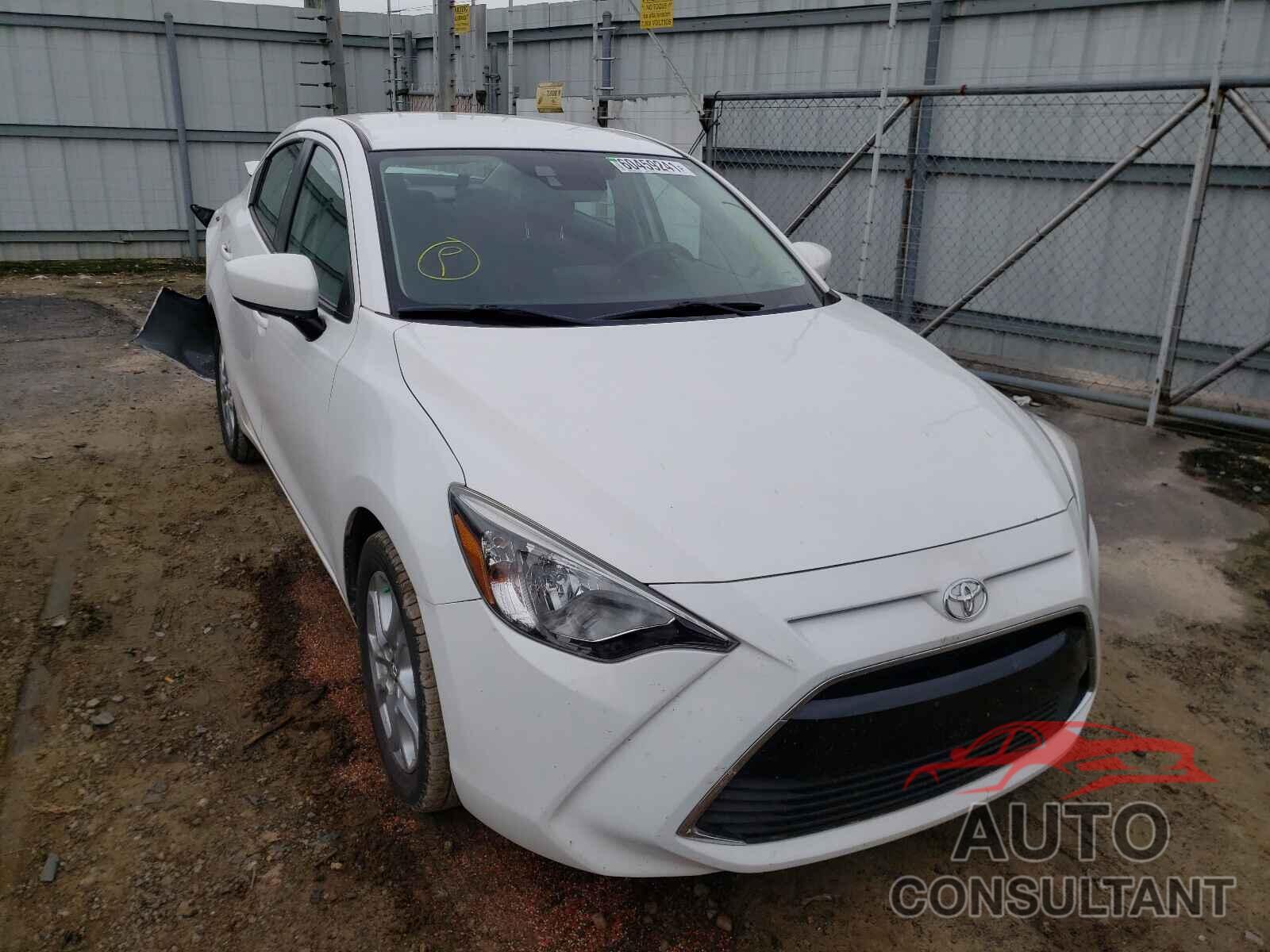 TOYOTA YARIS 2017 - 3MYDLBYV4HY184544