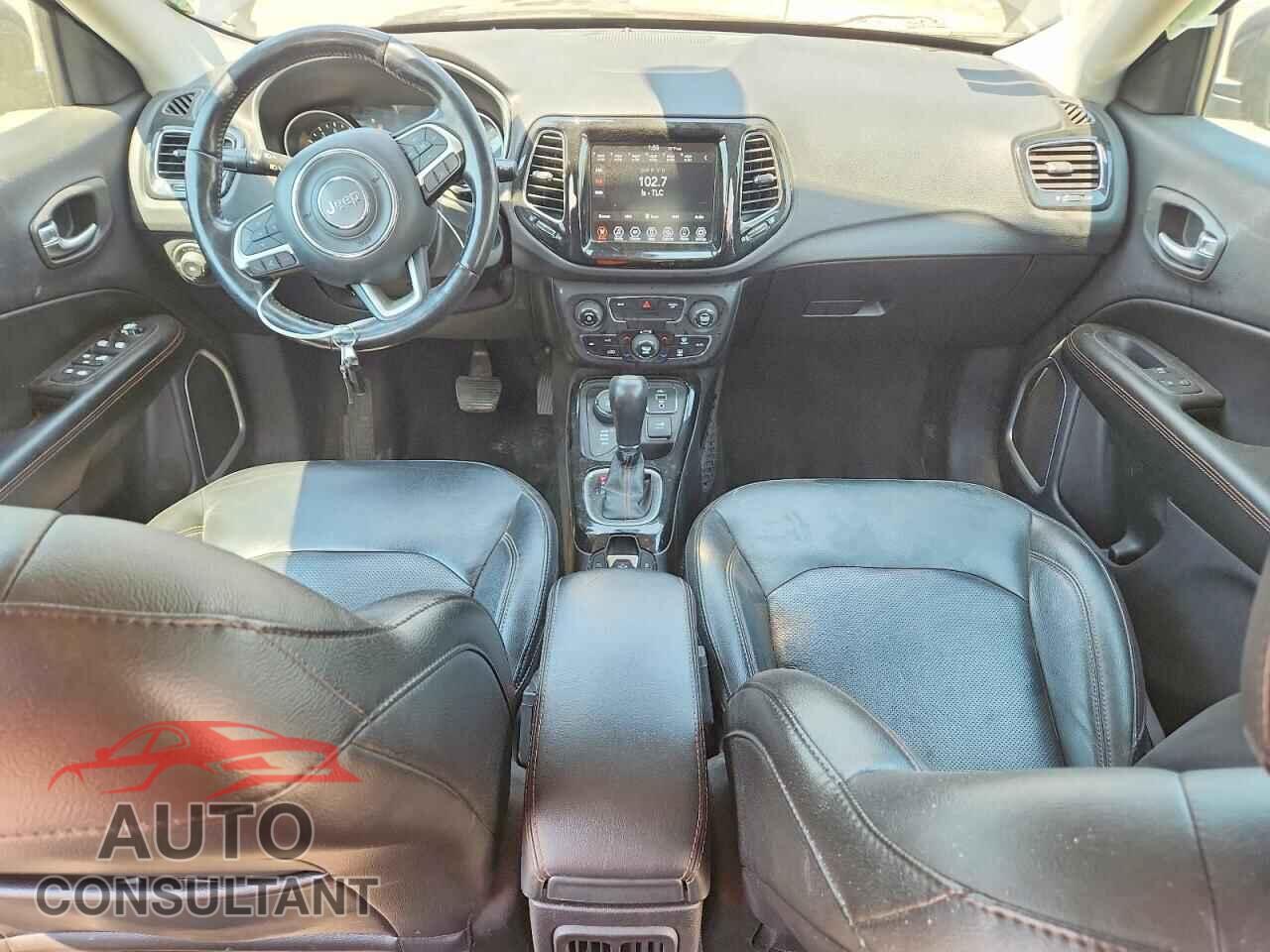 JEEP COMPASS 2020 - 3C4NJDCB2LT185358