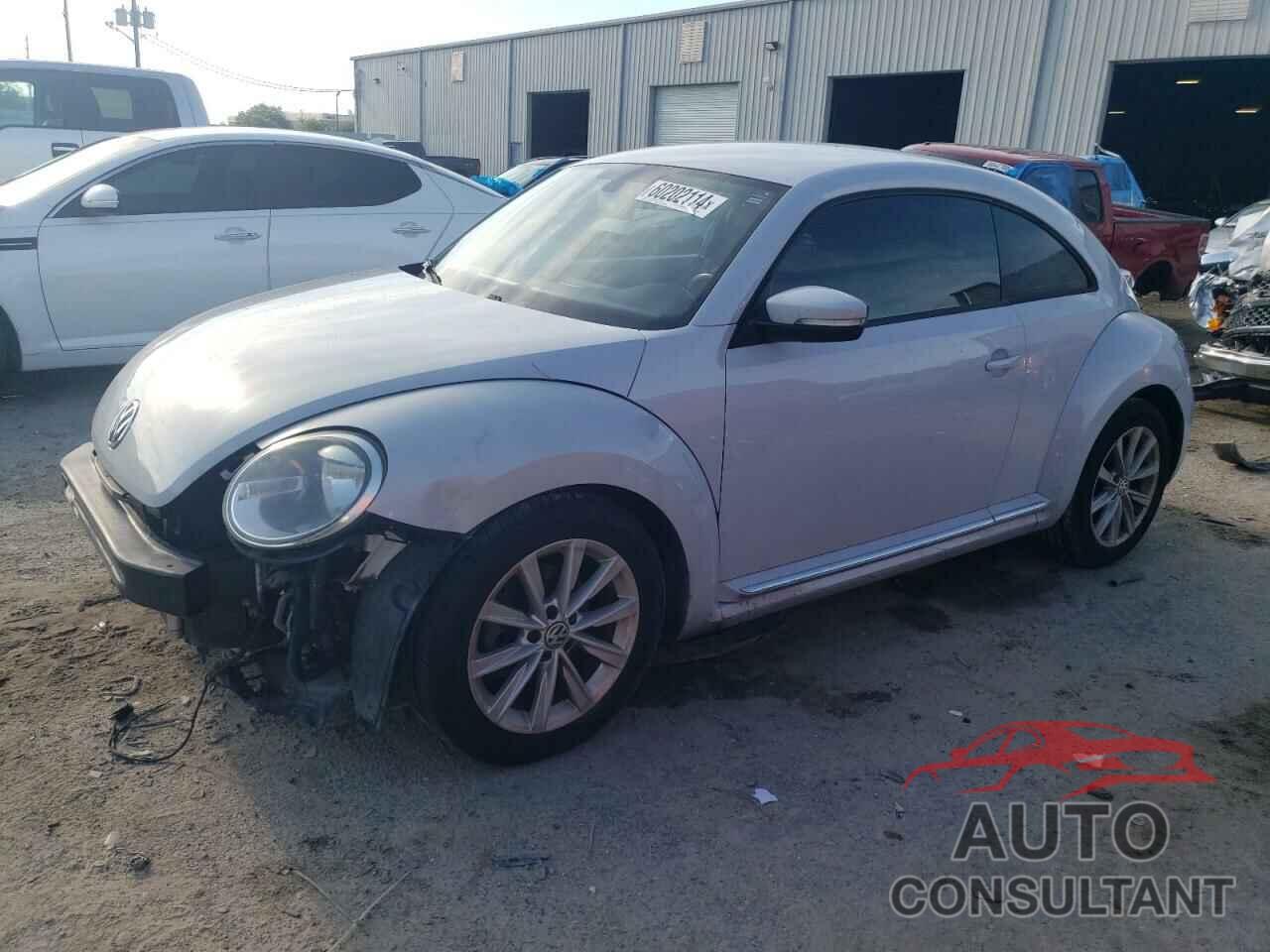 VOLKSWAGEN BEETLE 2017 - 3VWJ17AT8HM627635