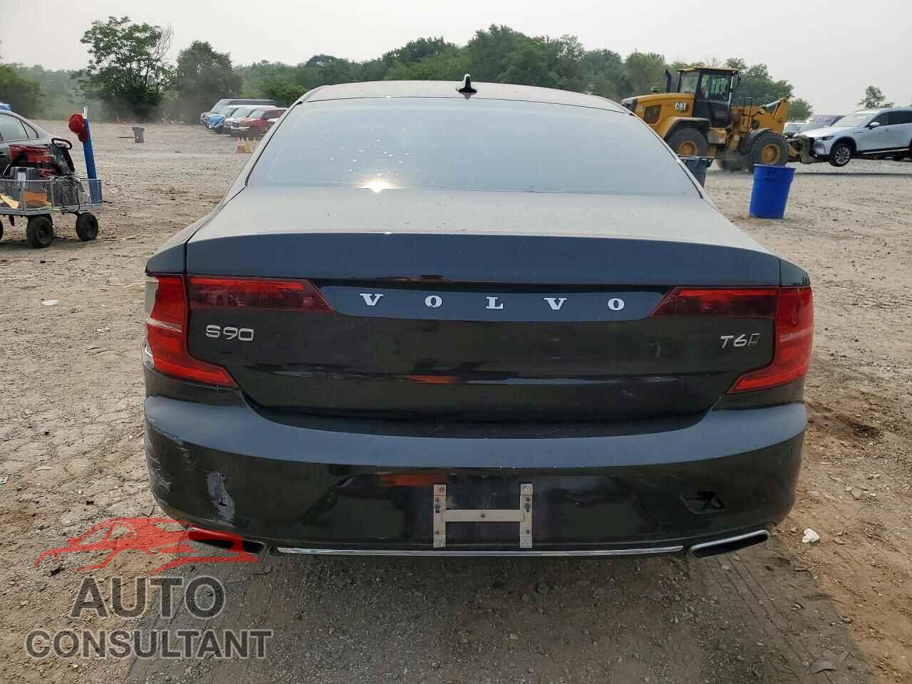 VOLVO S90 2018 - LVY992MK1JP024703