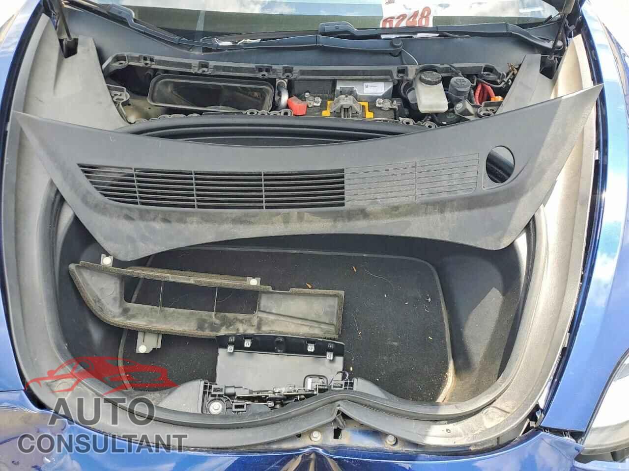 TESLA MODEL 3 2018 - 5YJ3E1EB1JF064596