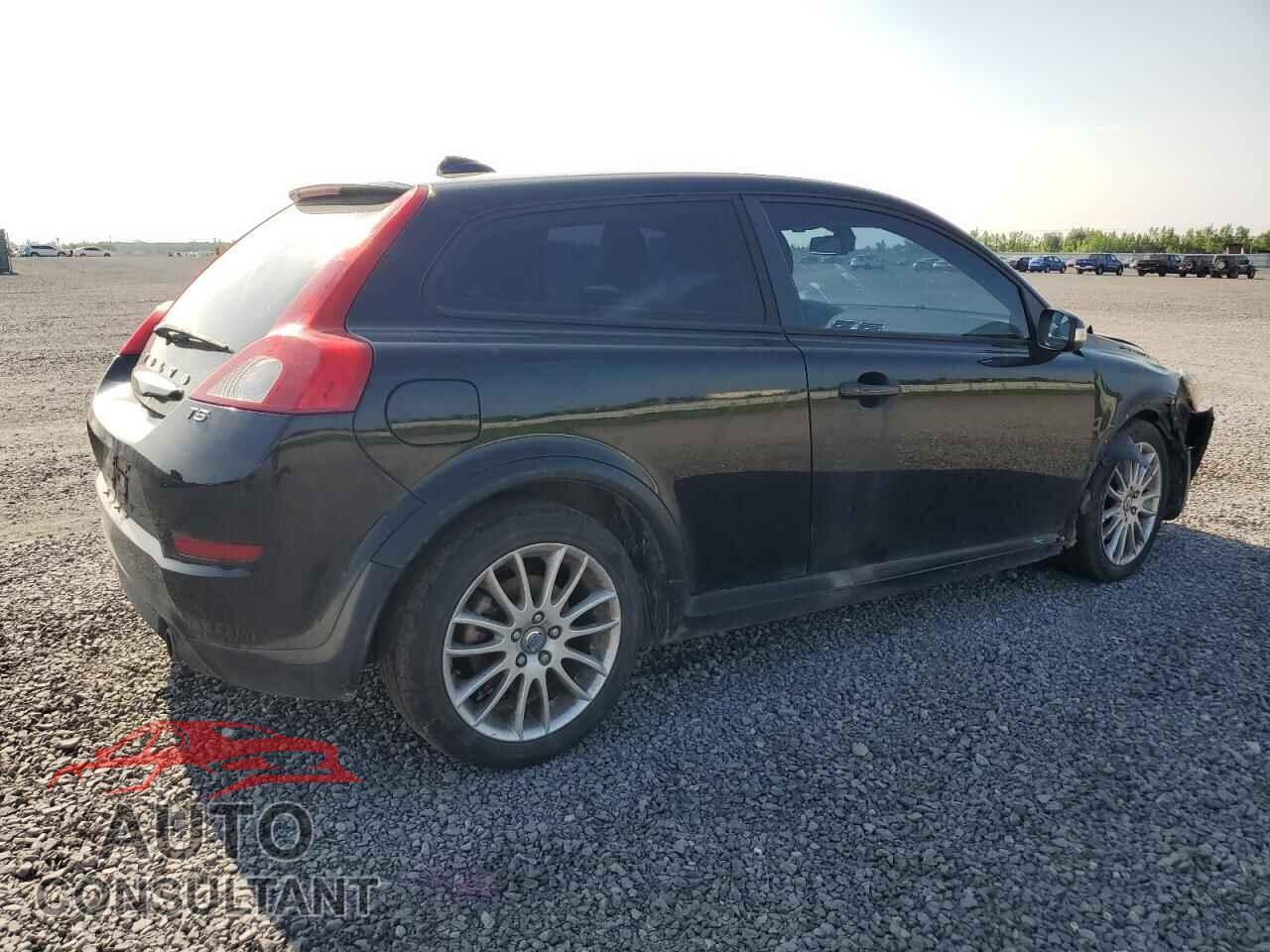 VOLVO C30 2011 - YV1672MK8B2248057