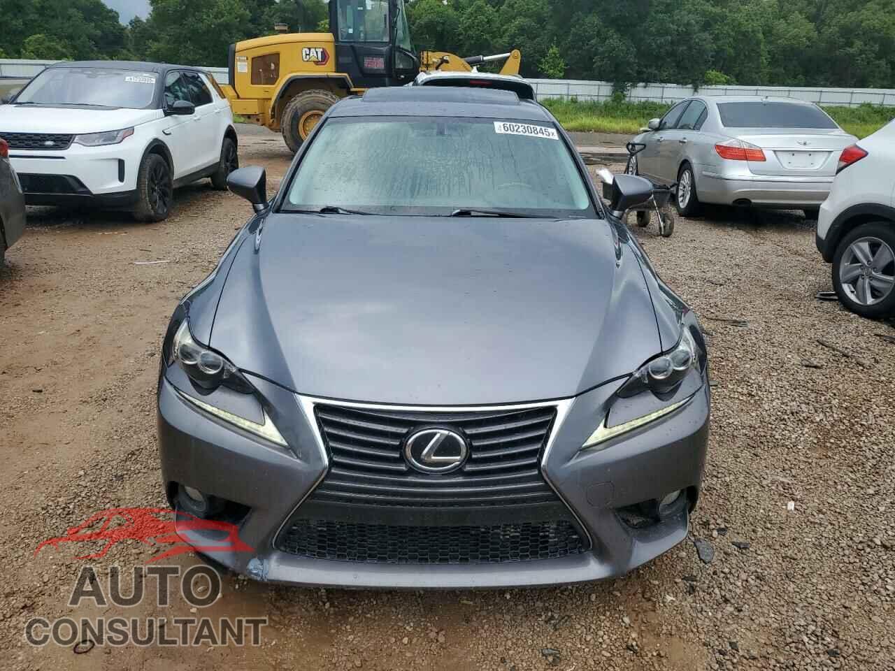 LEXUS IS 2014 - JTHBE1D24E5013824