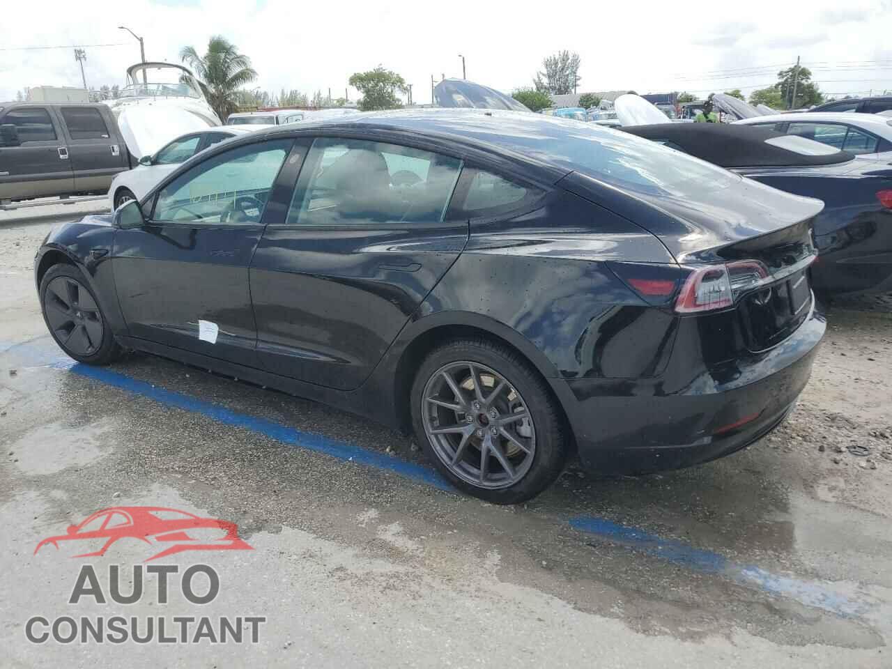 TESLA MODEL 3 2023 - 5YJ3E1EA3PF456737