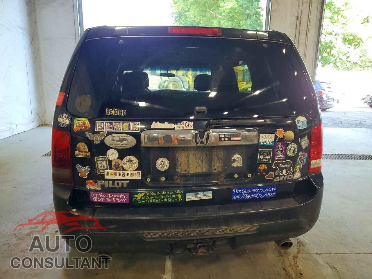 HONDA PILOT 2012 - 5FNYF4H41CB006251