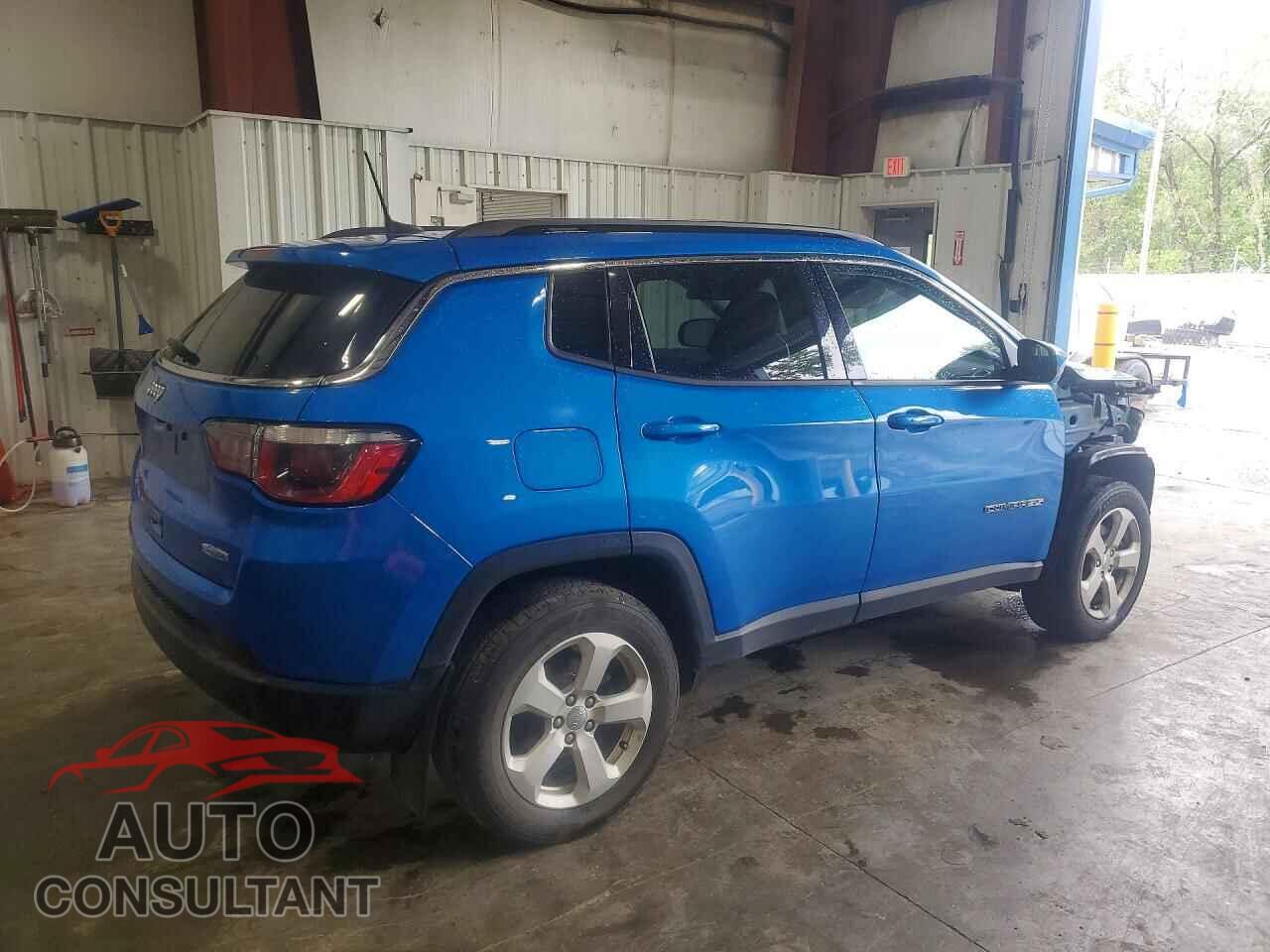 JEEP COMPASS 2018 - 3C4NJDBB4JT360076