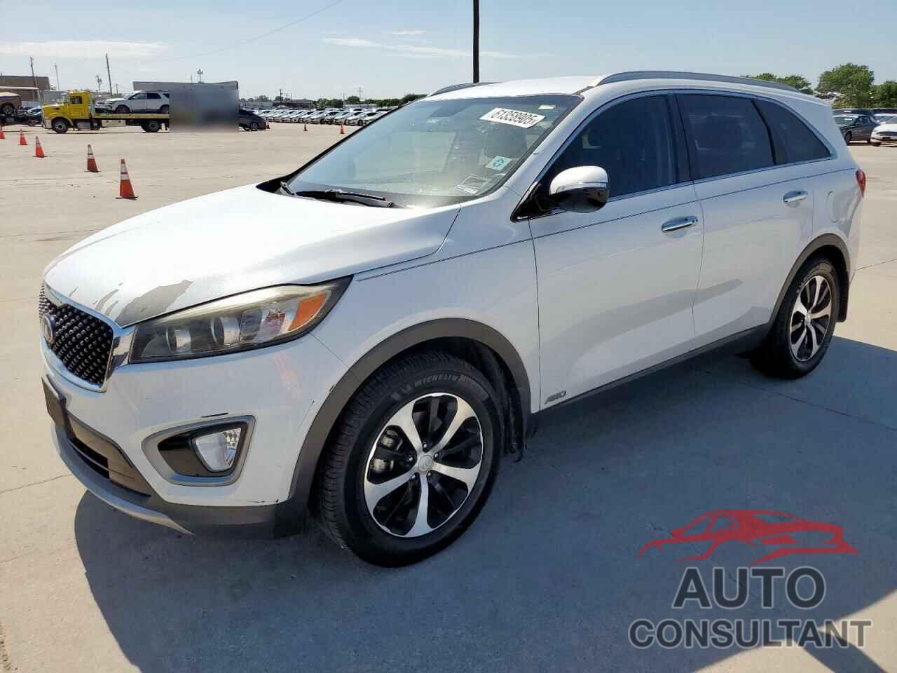 KIA SORENTO 2018 - 5XYPHDA11JG357947