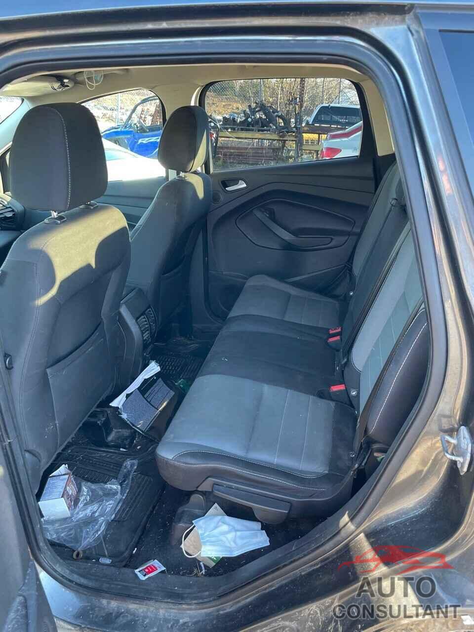FORD ESCAPE 2016 - 1FMCU9G91GUC47147