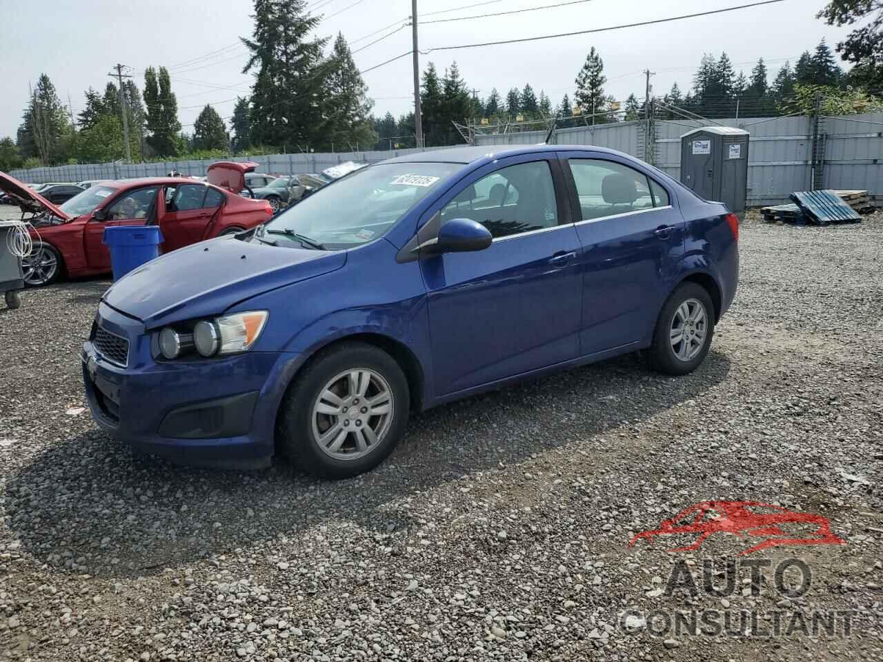 CHEVROLET SONIC 2013 - 1G1JC5SB1D4231052