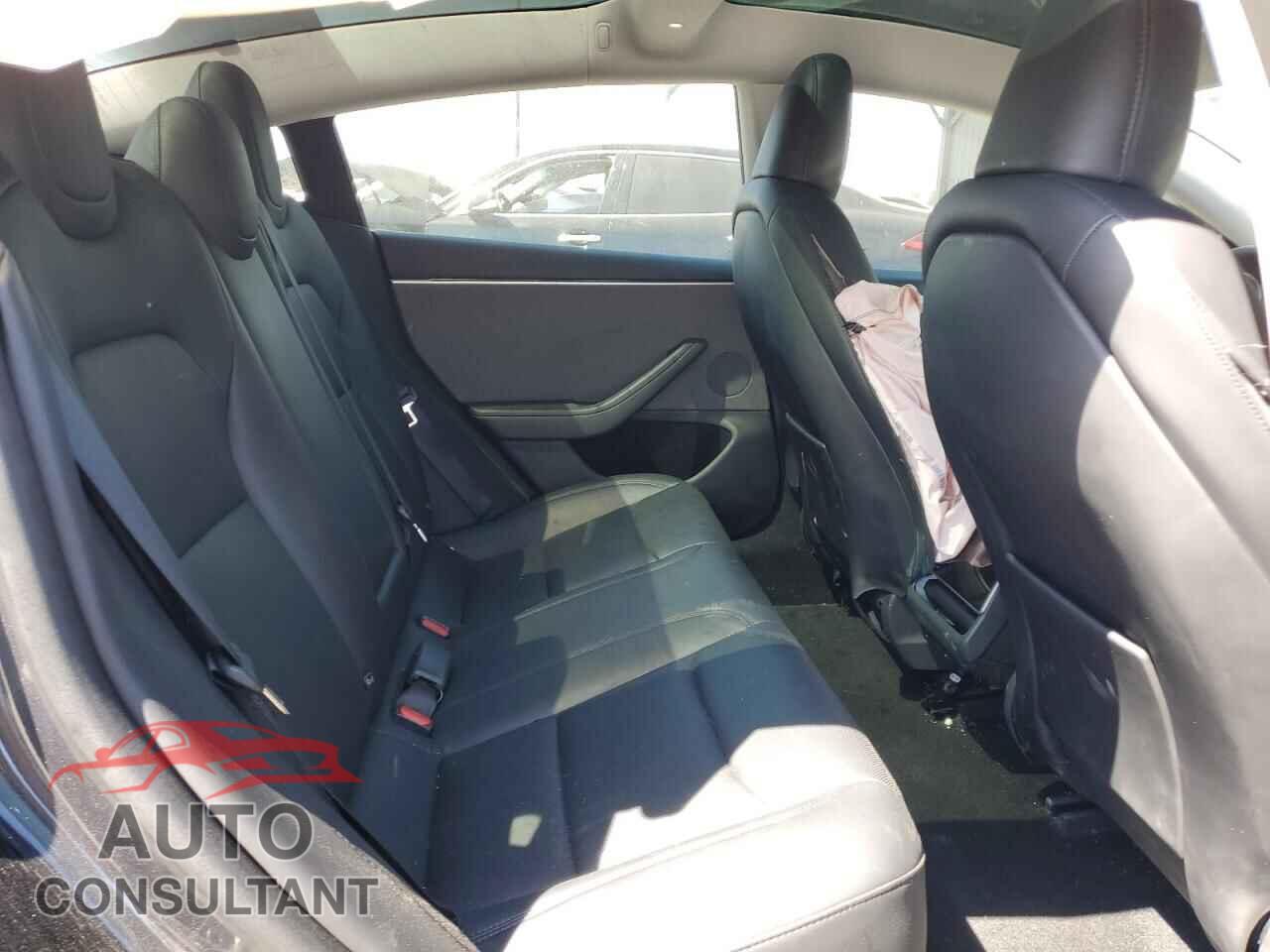 TESLA MODEL 3 2024 - 5YJ3E1EA3RF730926