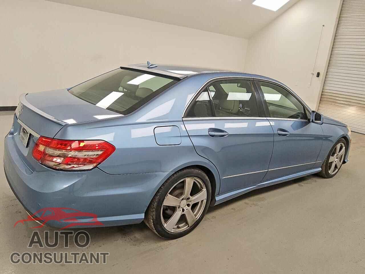MERCEDES-BENZ E-CLASS 2010 - WDDHF5GBXAA084836