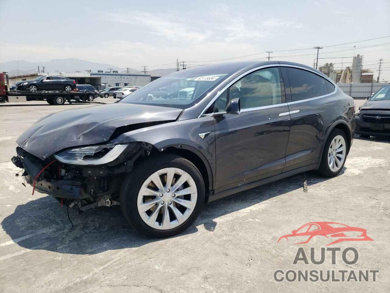 TESLA MODEL X 2018 - 5YJXCBE24JF115568