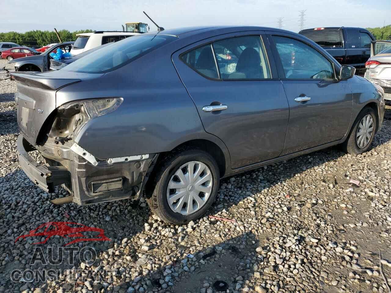 NISSAN VERSA 2017 - 3N1CN7AP3HL814227