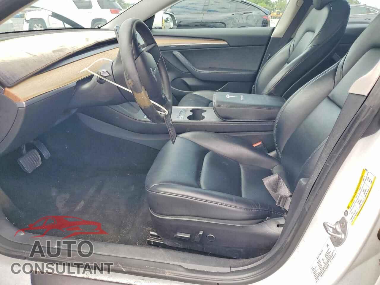 TESLA MODEL 3 2021 - 5YJ3E1EA2MF086893