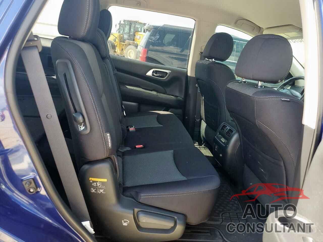 NISSAN PATHFINDER 2018 - 5N1DR2MN3JC678973