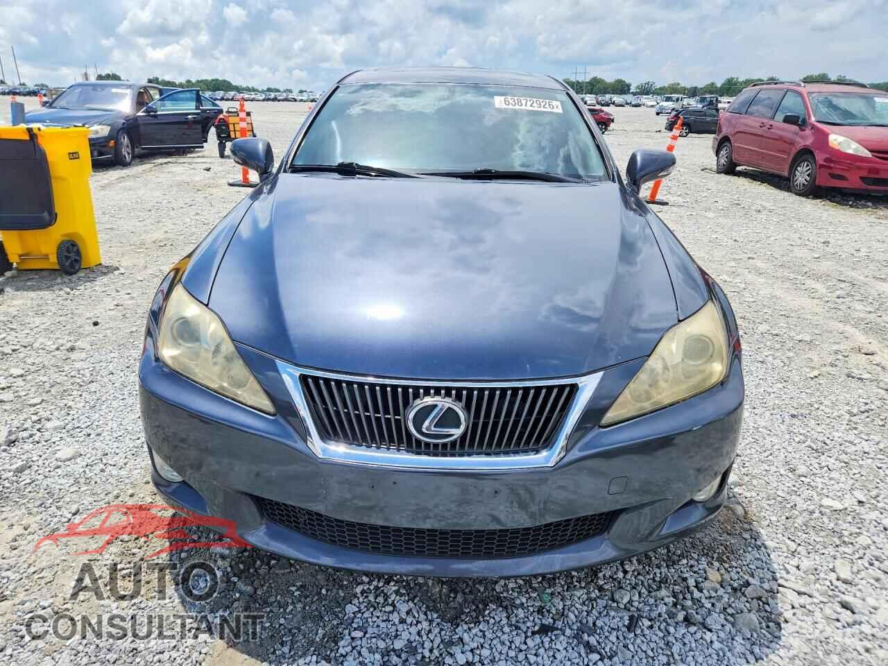 LEXUS IS 2009 - JTHCK262495031973