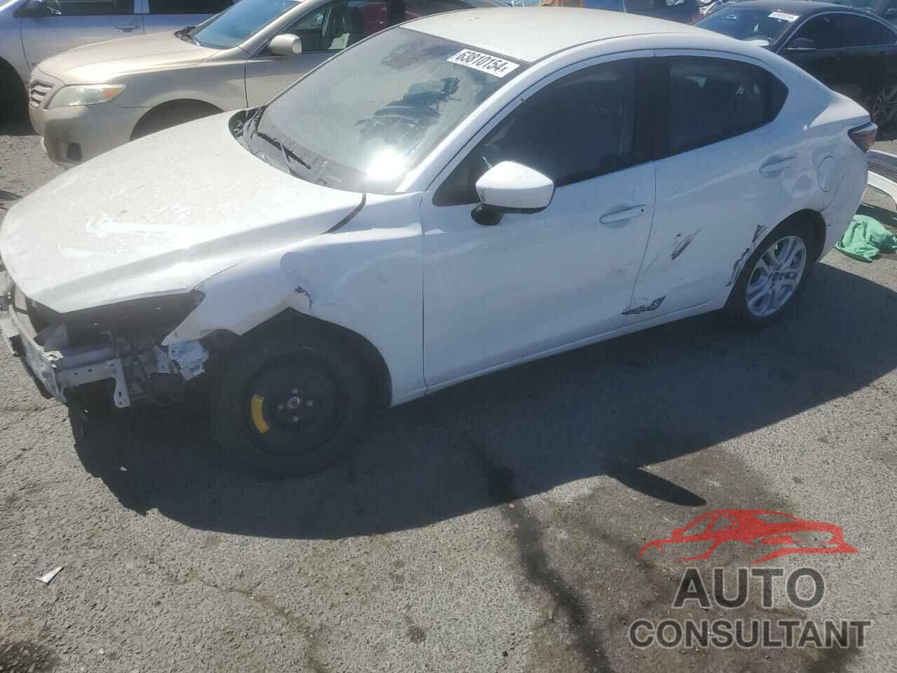 TOYOTA YARIS 2017 - 3MYDLBYV8HY194218
