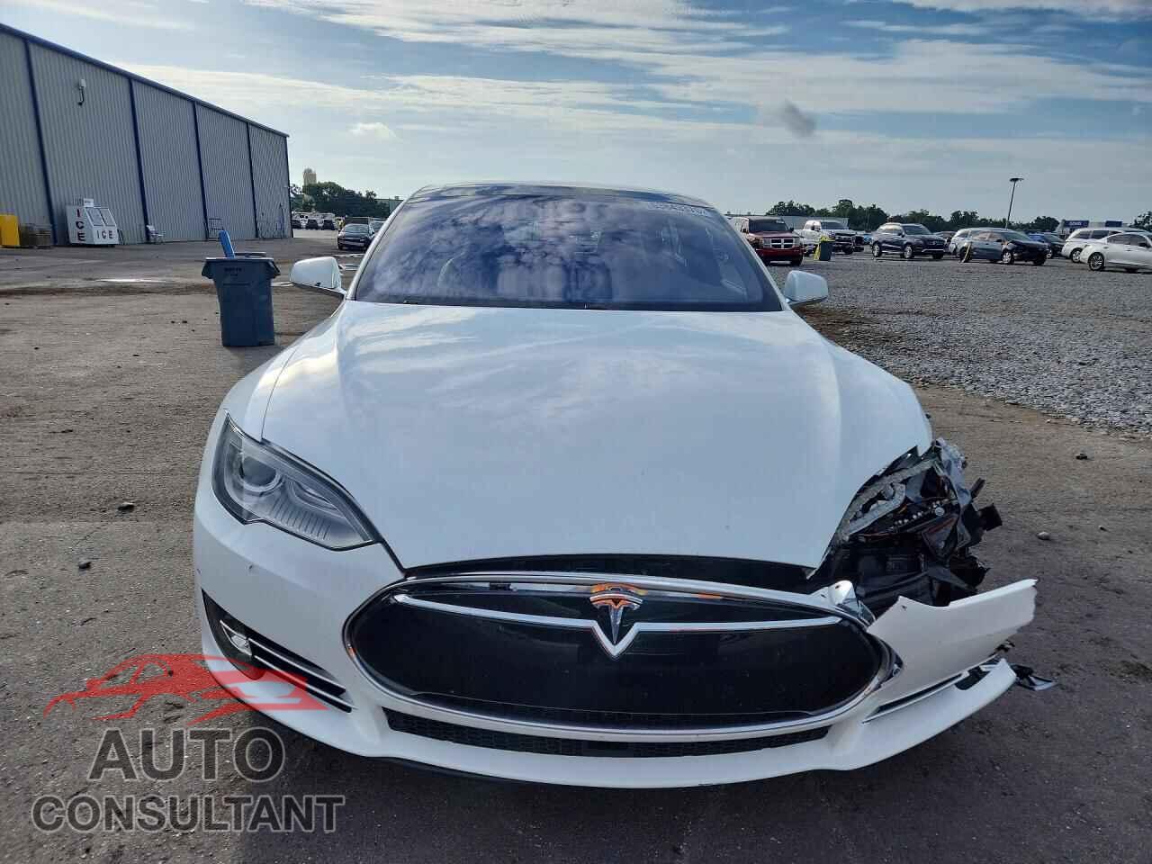 TESLA MODEL S 2016 - 5YJSA1E28GF131209
