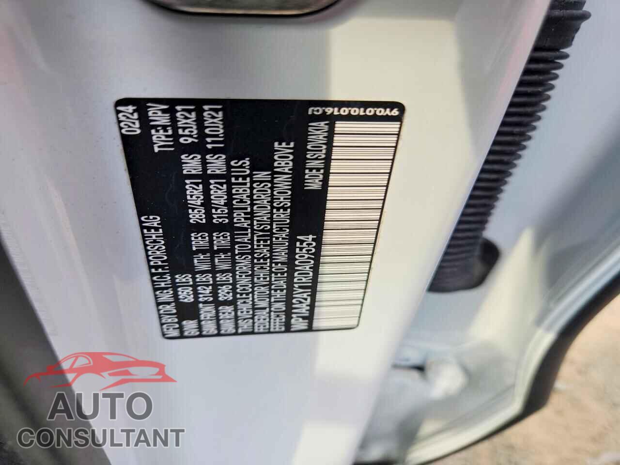 PORSCHE CAYENNE 2024 - WP1AA2AY1RDA09554