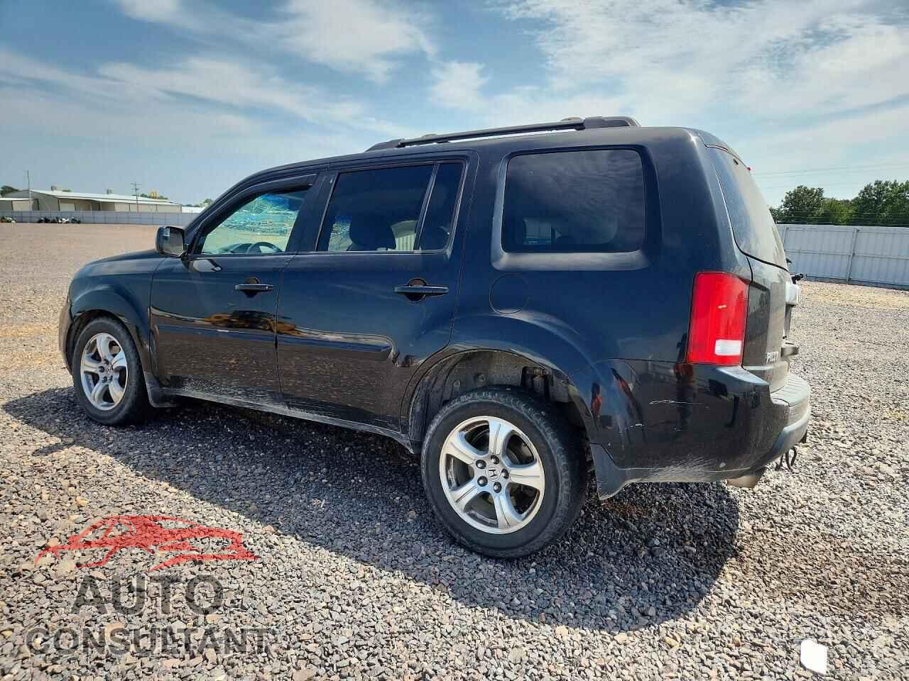 HONDA PILOT 2011 - 5FNYF4H56BB014790