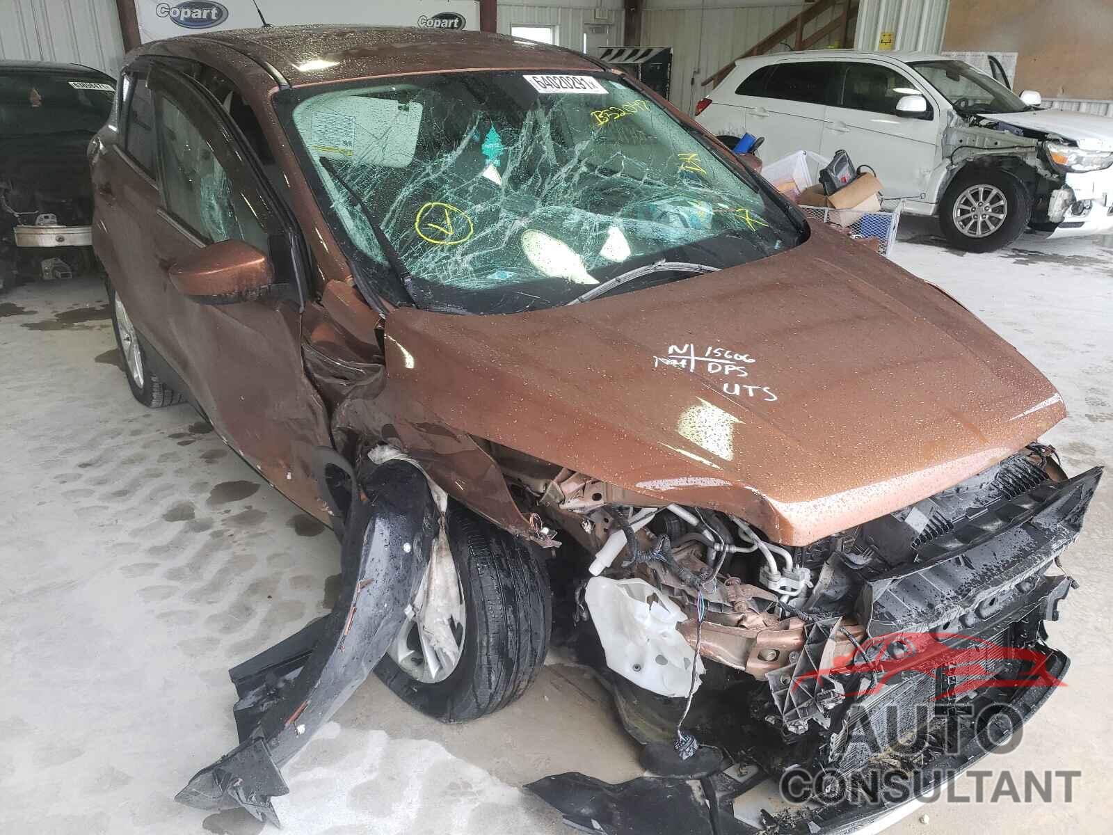 FORD ESCAPE 2017 - 1FMCU9GD7HUB52047