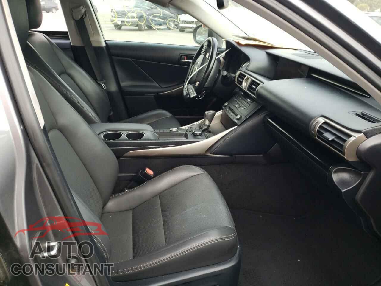 LEXUS IS 2016 - JTHBA1D2XG5036071