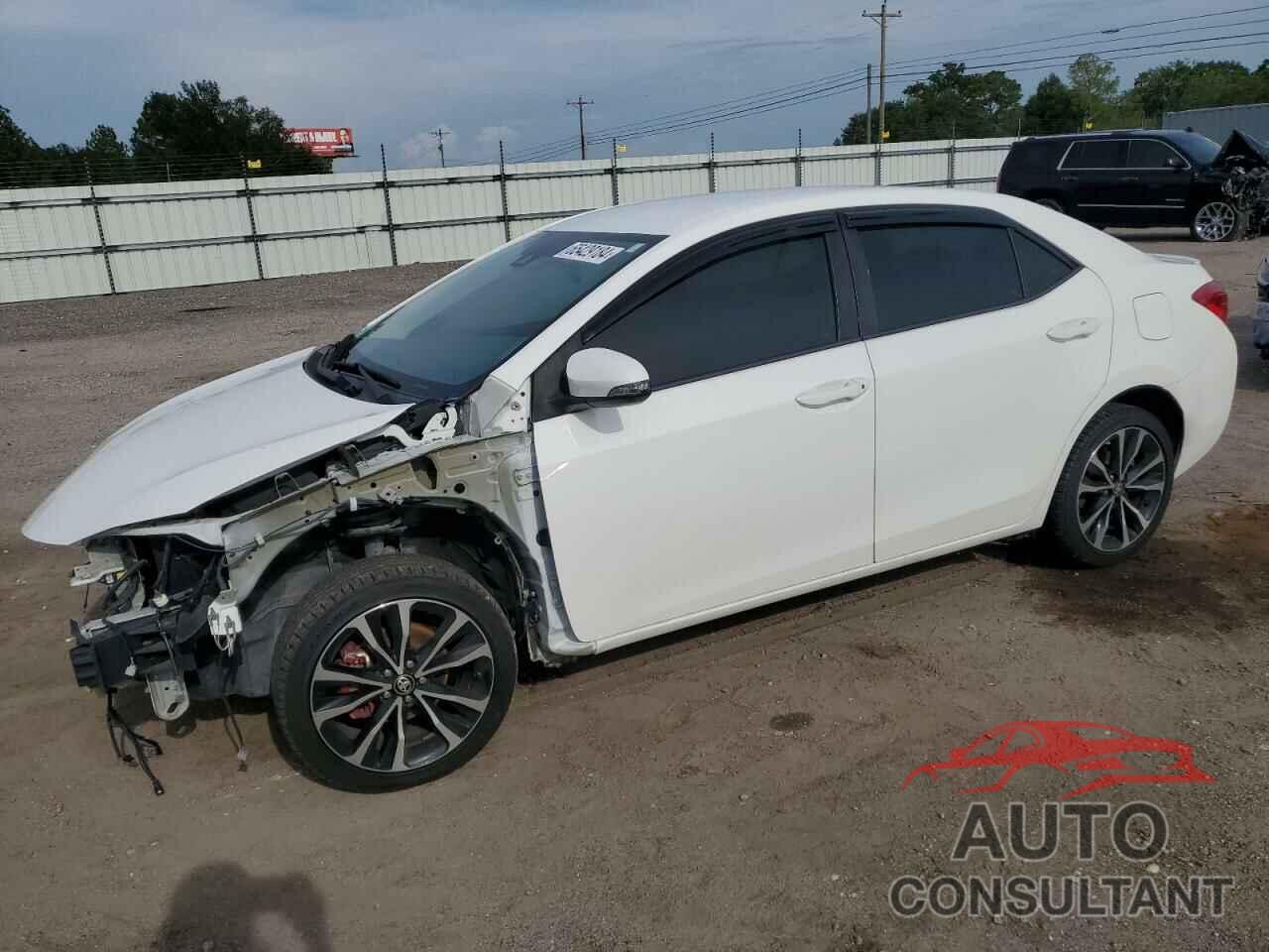 TOYOTA COROLLA 2018 - 5YFBURHE1JP795973