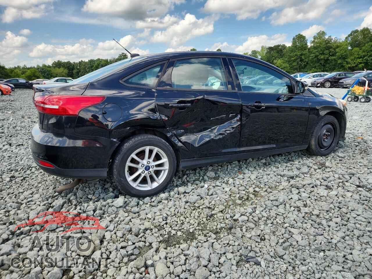 FORD FOCUS 2017 - 1FADP3F28HL256913