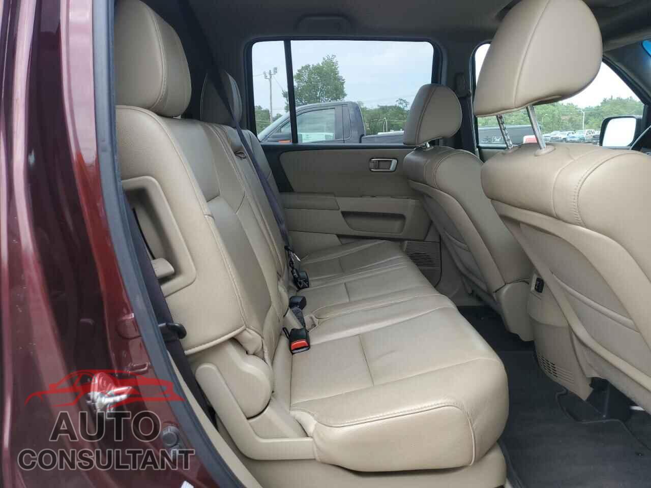HONDA PILOT 2012 - 5FNYF4H50CB034874