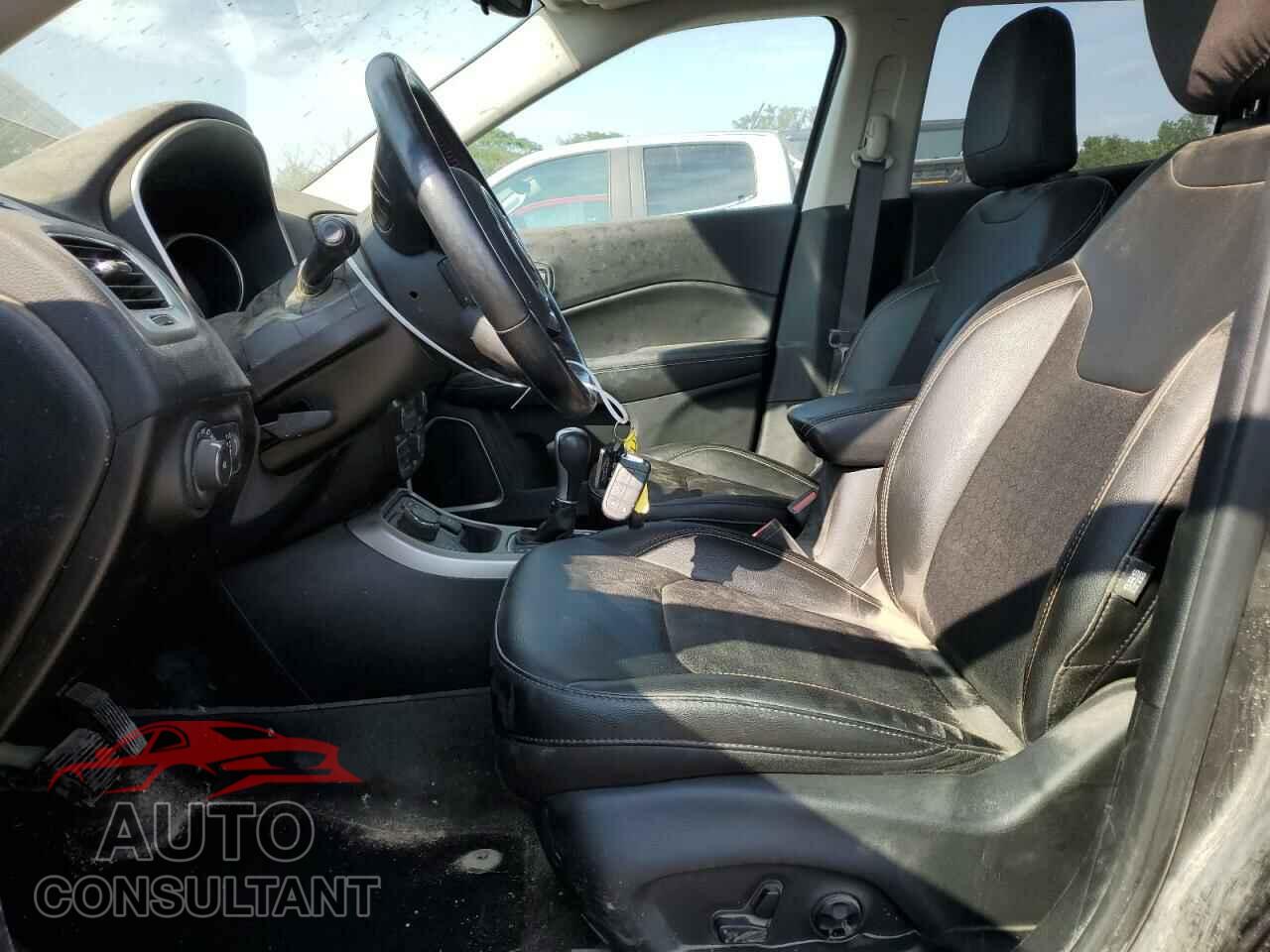 JEEP COMPASS 2020 - 3C4NJDBB7LT154365