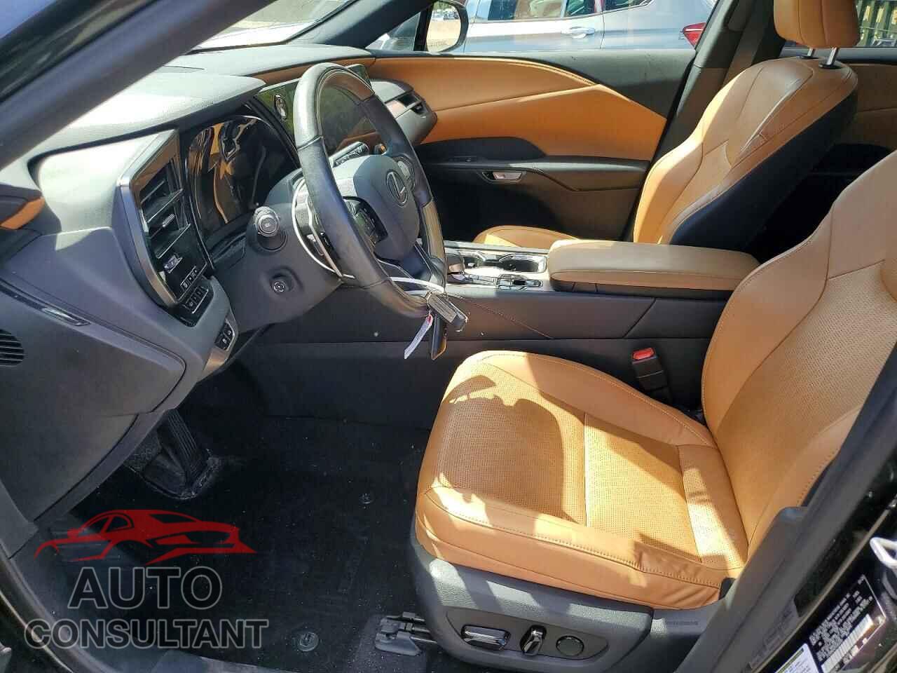LEXUS UNKNOWN 2023 - 2T2BBMCA2PC005095