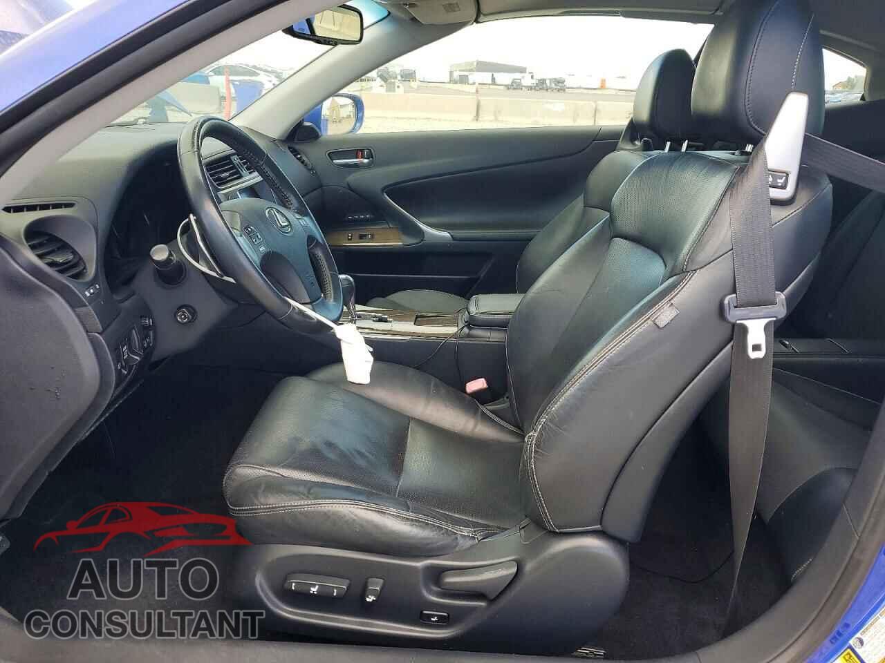 LEXUS IS 2010 - JTHFE2C29A2500358
