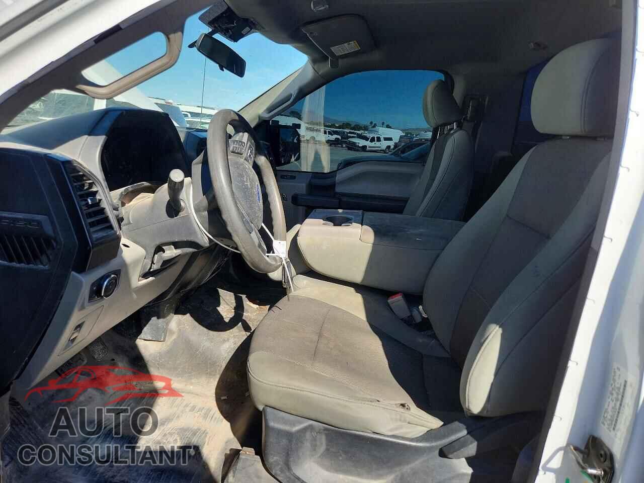 FORD F150 2019 - 1FTMF1EB7KFA36445