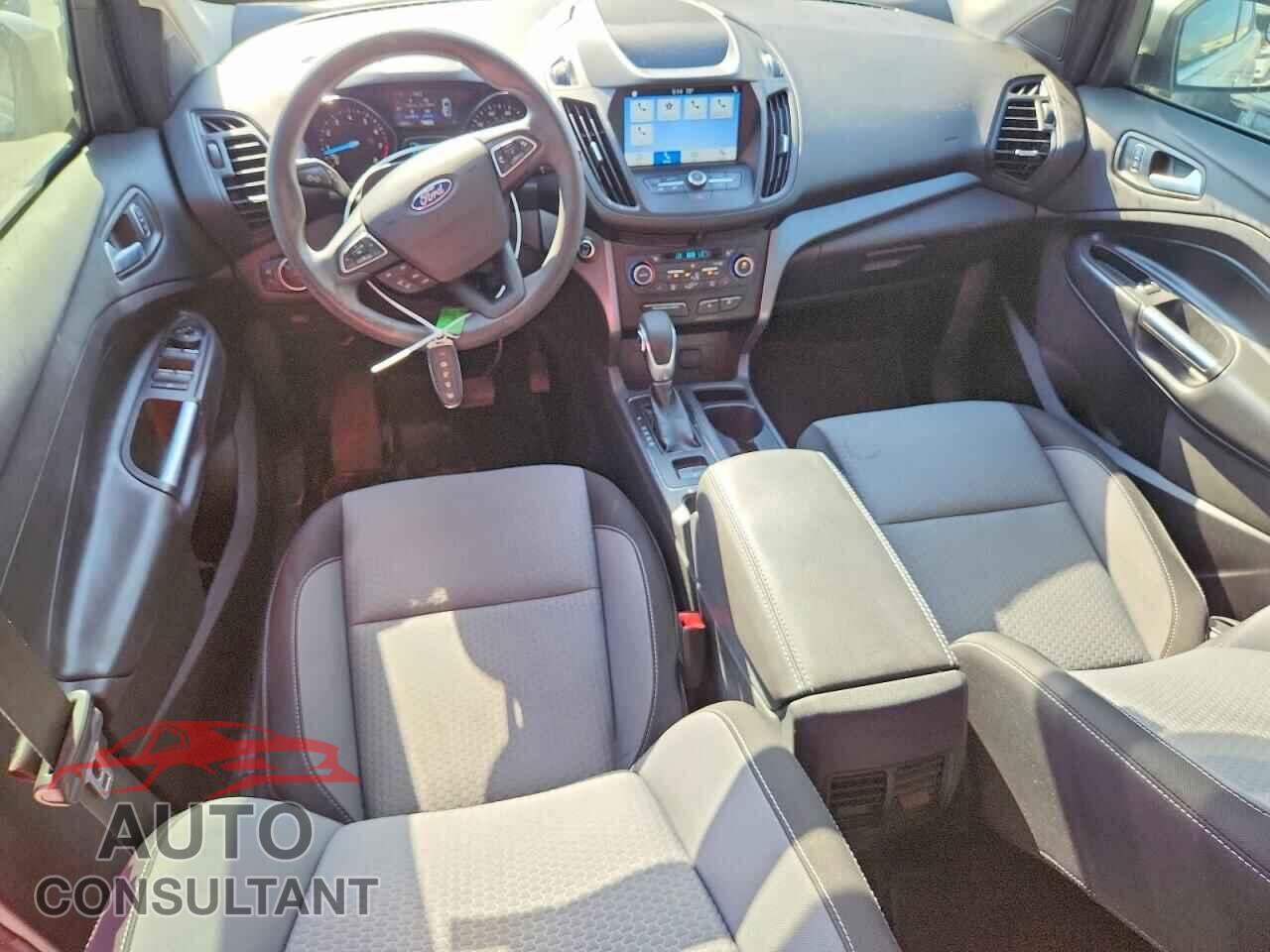 FORD ESCAPE 2019 - 1FMCU0GD7KUB85780