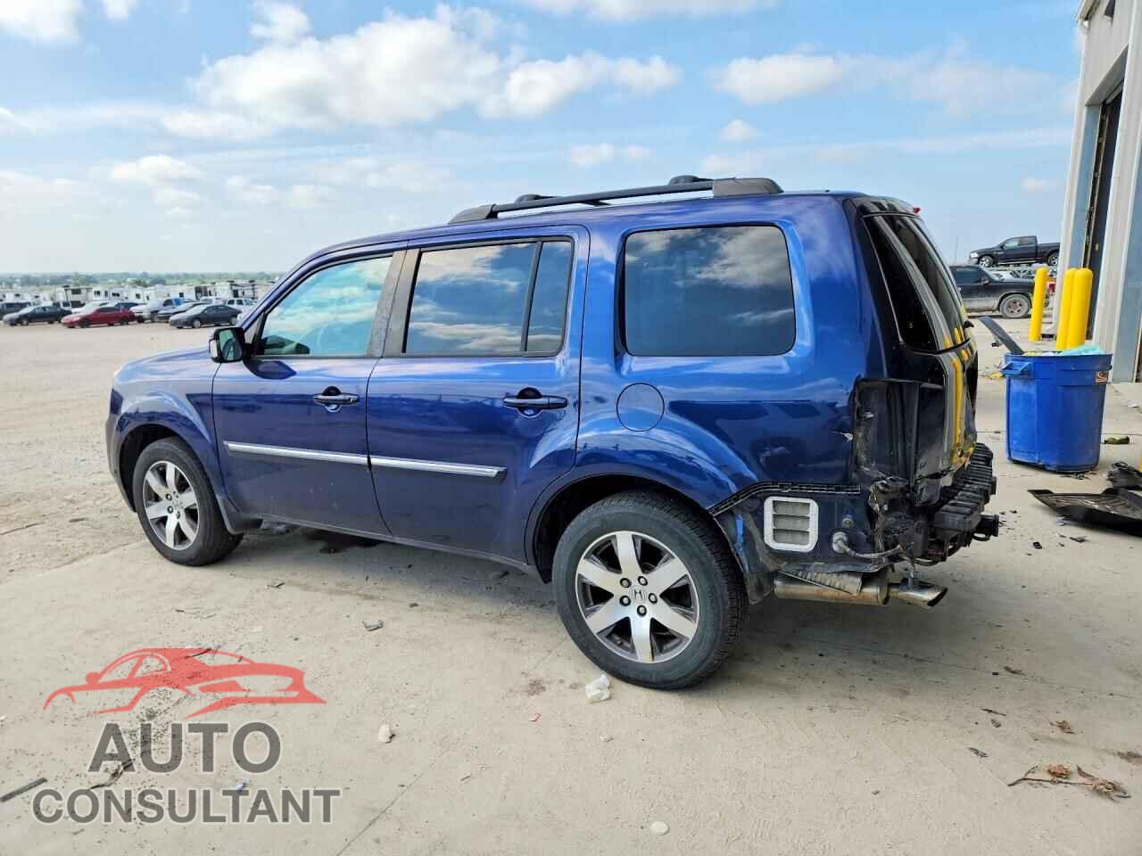 HONDA PILOT 2015 - 5FNYF4H96FB015205
