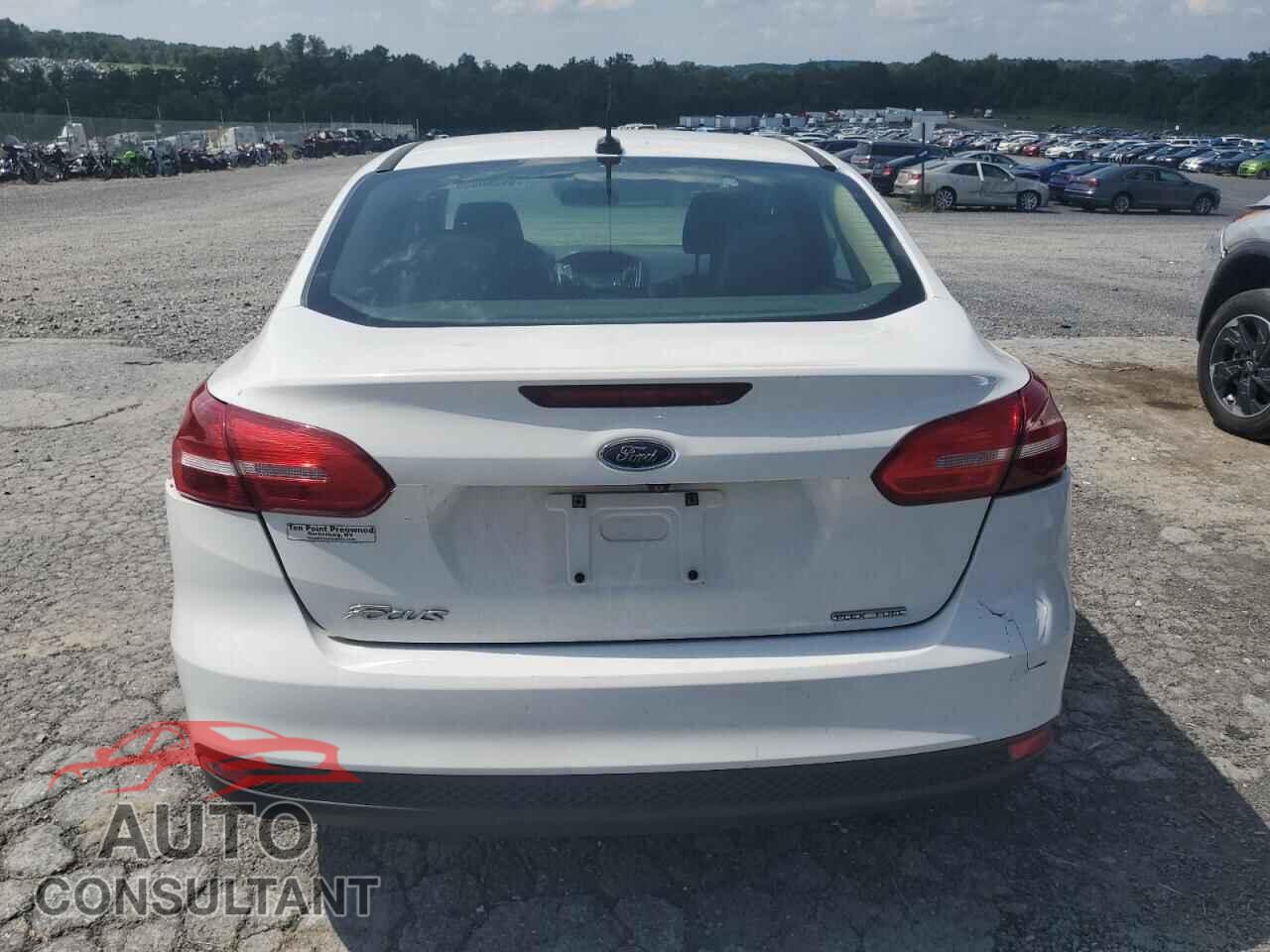 FORD FOCUS 2016 - 1FADP3E29GL207557