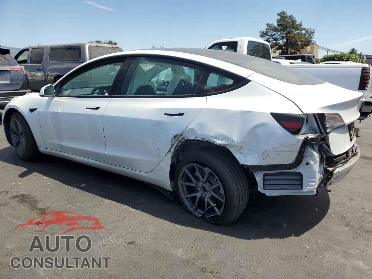 TESLA MODEL 3 2021 - 5YJ3E1EB2MF013371