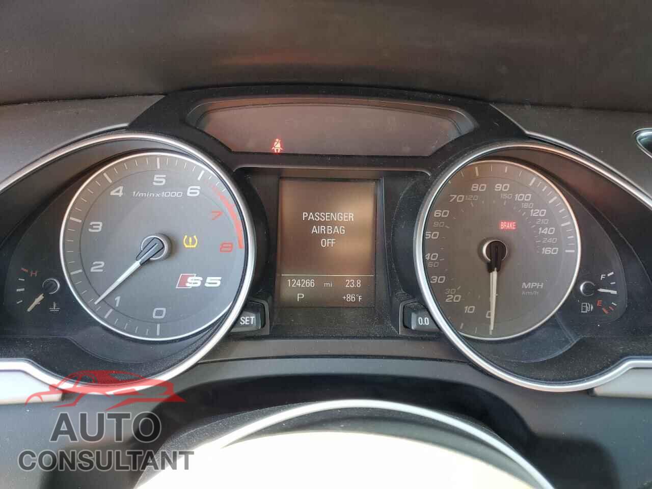 AUDI S5/RS5 2013 - WAUCGAFR3DA028862