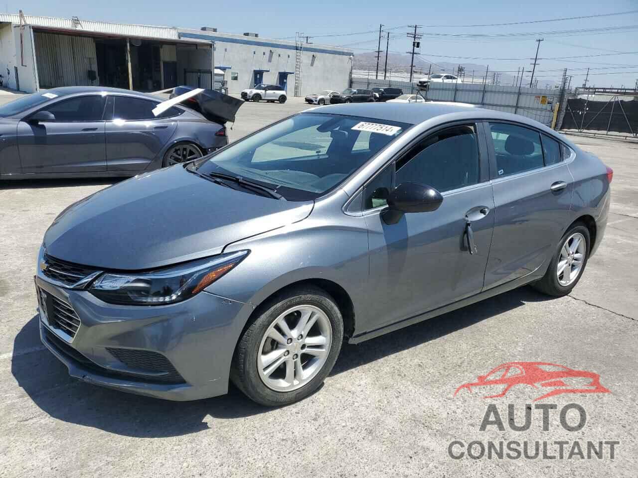 CHEVROLET CRUZE 2018 - 1G1BE5SM3J7133067