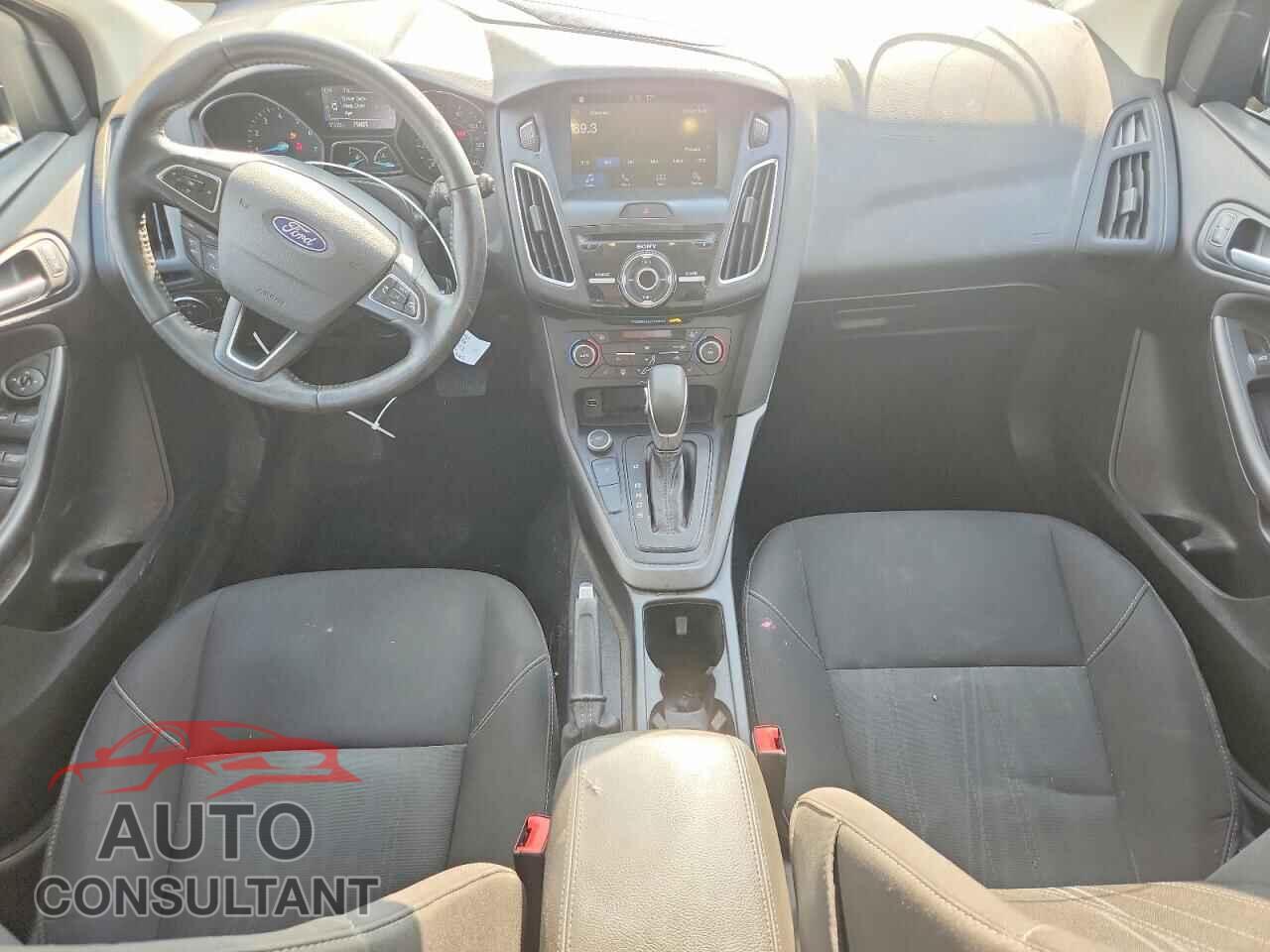FORD FOCUS 2017 - 1FADP3M23HL213535